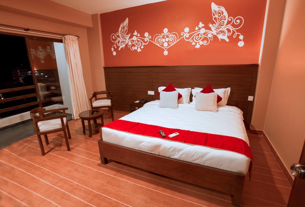Hotel City Park Pokhara Exterior photo