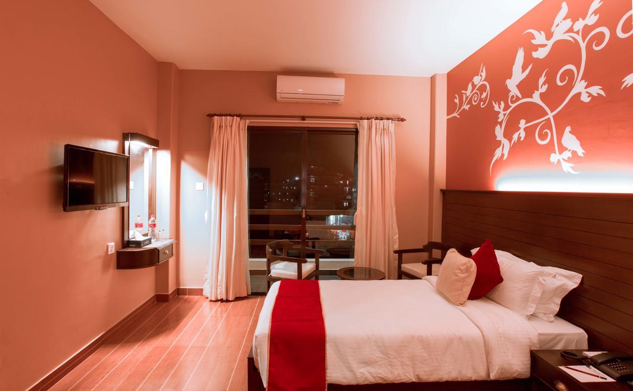 Hotel City Park Pokhara Exterior photo